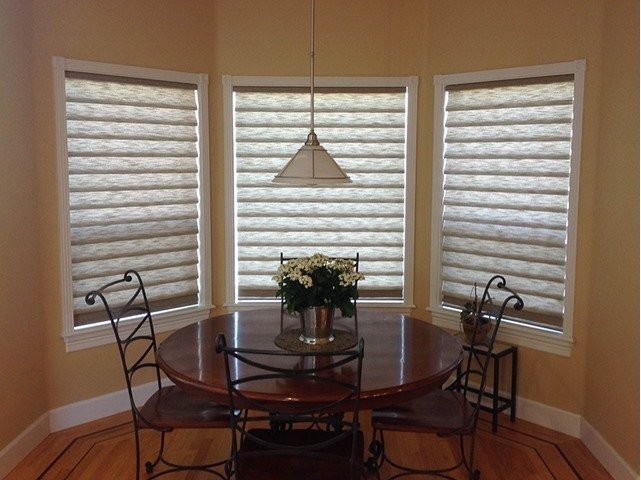 Hunter Douglas Dealer Image